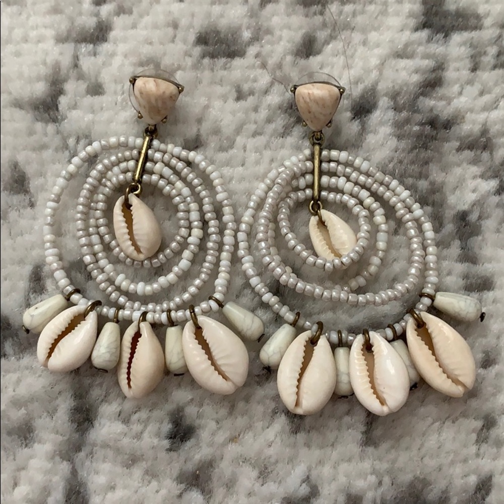 Shell Statement Earrings 💕Blogger Favorite💕